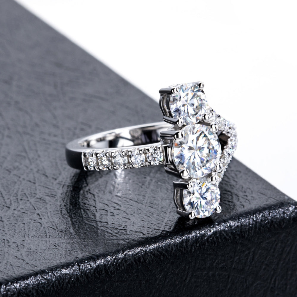 NANLUV V-Crown Three-Stone Moissanite Ring – 2.36CTTW