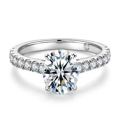 NANLUV L’Impératrice Oval Pavé Moissanite – 2CT