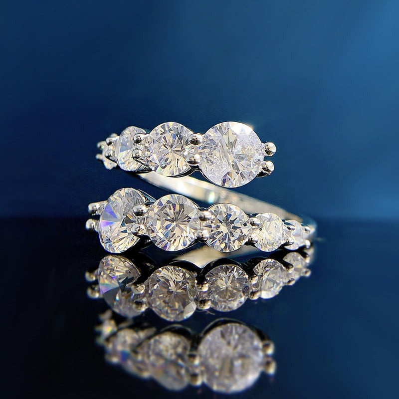 NANLUV Luxe Moissanite Ring