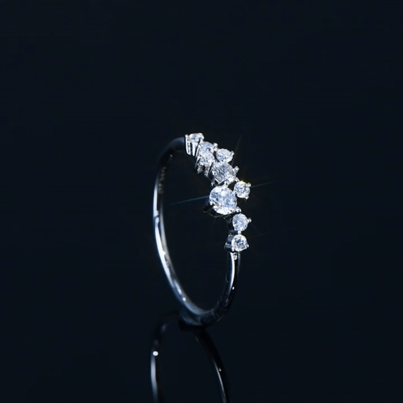 NANLUV Celestia Bloom Moissanite Ring