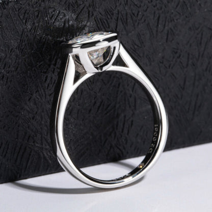 NANLUV Aurelia Moissanite Ring – D Color Round Cut