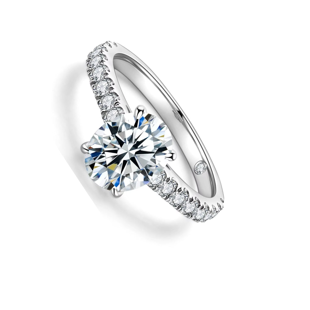 NANLUV L’Impératrice Oval Pavé Moissanite – 2CT