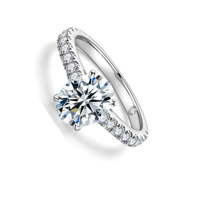 NANLUV L’Impératrice Oval Pavé Moissanite – 2CT